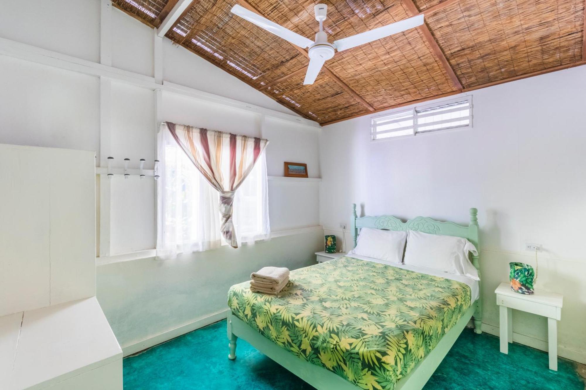 Bajo El Arbol B&B Playa Santa Teresa  Экстерьер фото